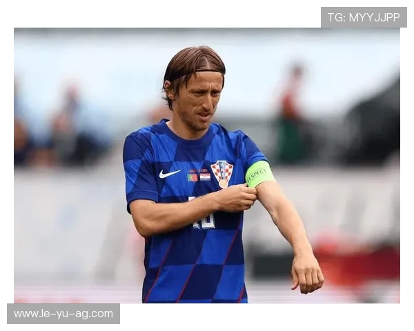 莫德里奇凭什么终结梅罗十年垄断?克罗地亚巨星终于圆梦 莫德里奇凭什么终结梅罗十年垄断?克罗地亚巨星终于圆梦